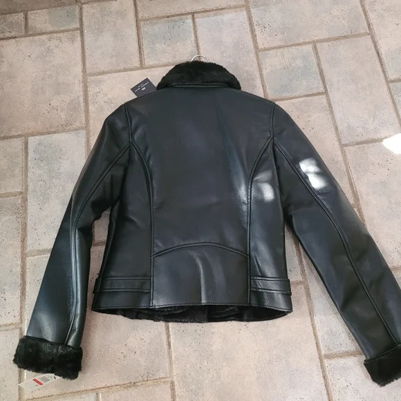 NWT Andrew Marc Black Faux Leather Faux Fur-Trim Moto Jacket XS - Picture 5 of 16